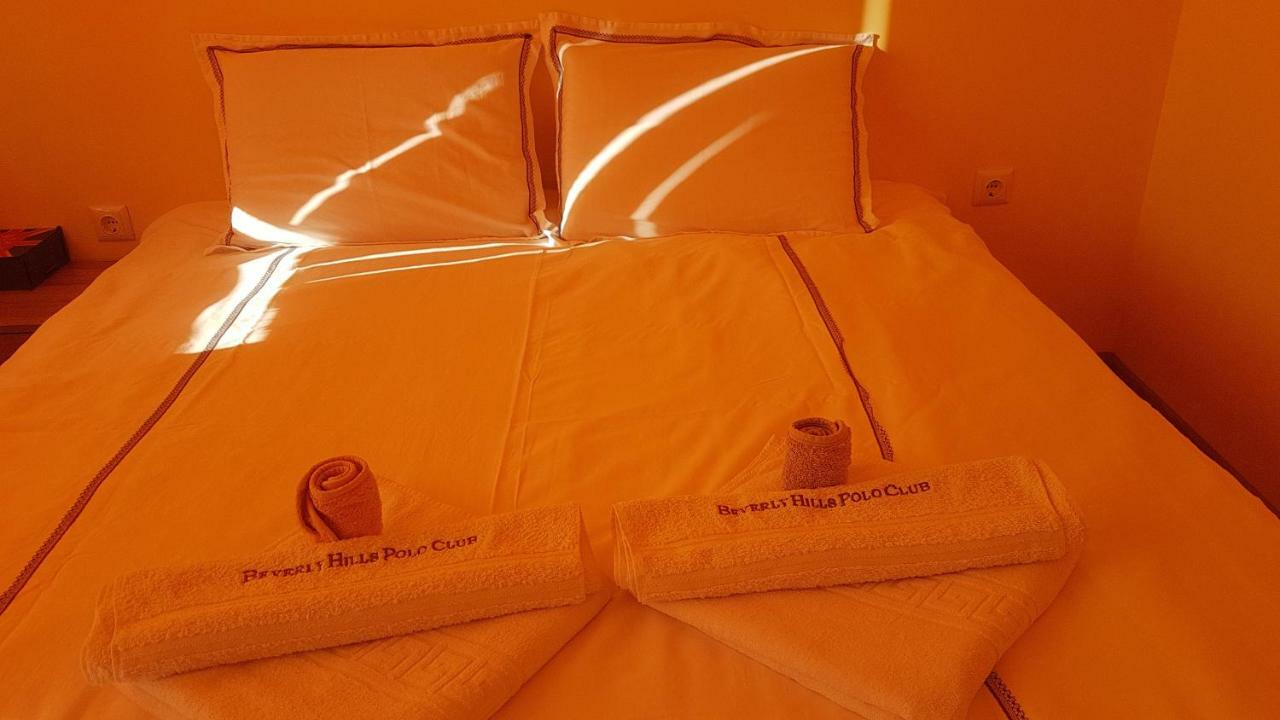 Malavi Guest House Krasen! Comfort&Clean! Екстер'єр фото
