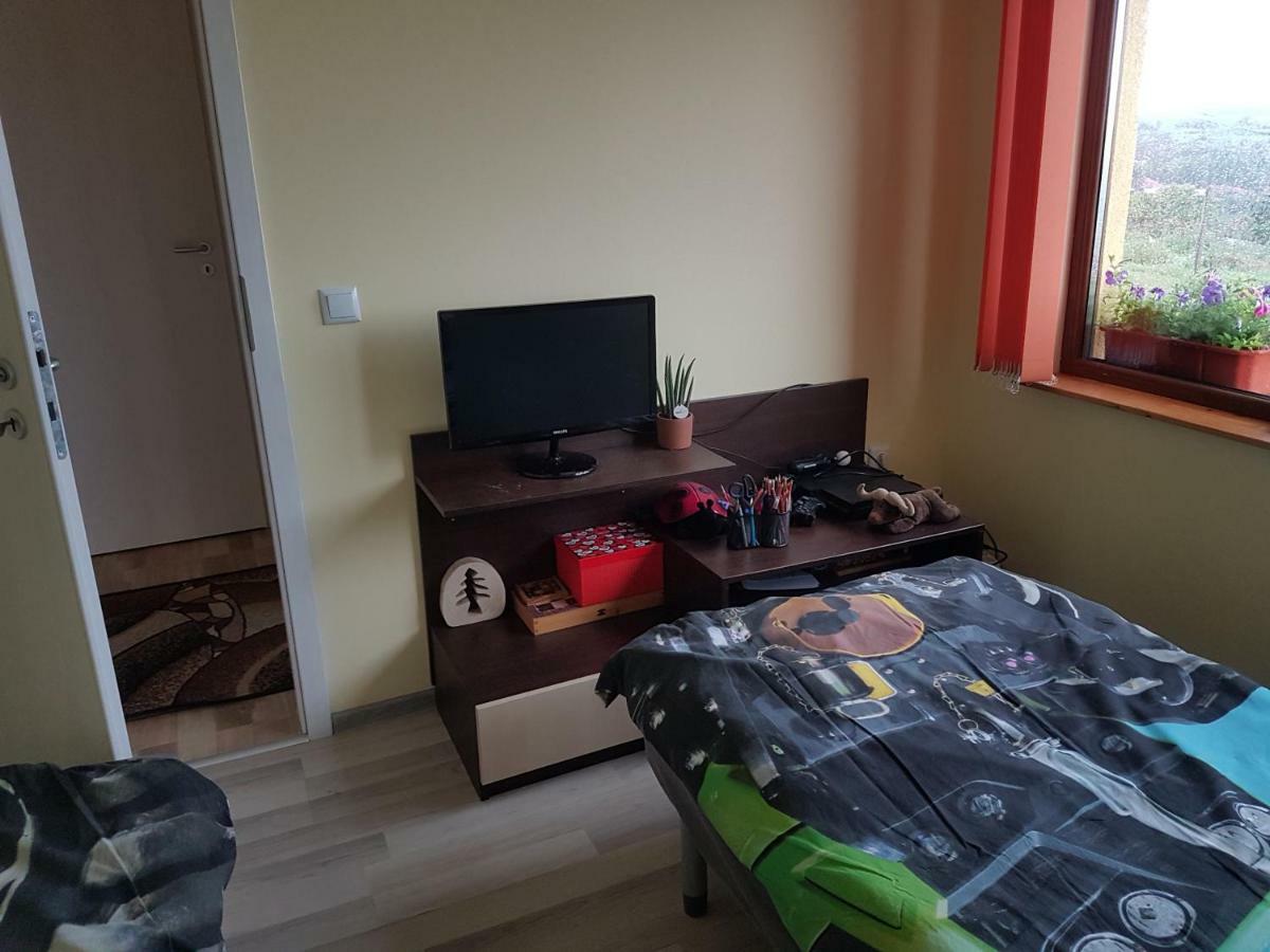 Malavi Guest House Krasen! Comfort&Clean! Екстер'єр фото